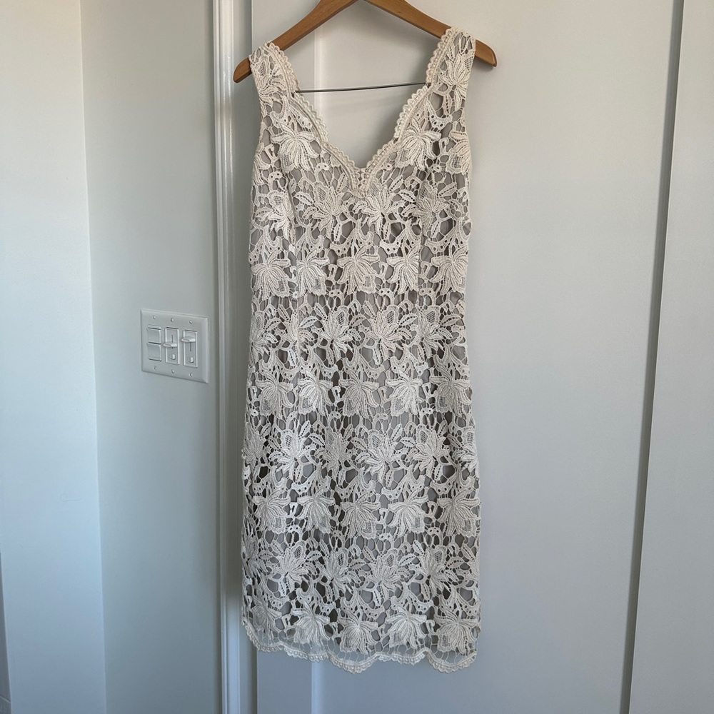 Ann Taylor crochet lace dress fits 000 petite